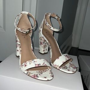 Aldo Floral Sandal Block Heels “Tayvia” Size 7.5